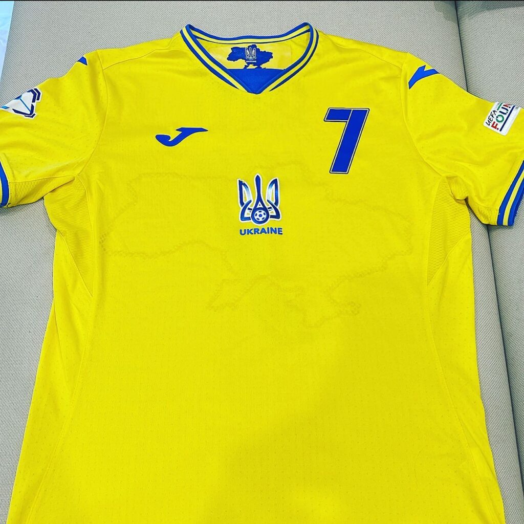 Ігрова футболка Євгена Сірого з Євро-2022. Ракурс № 2. 