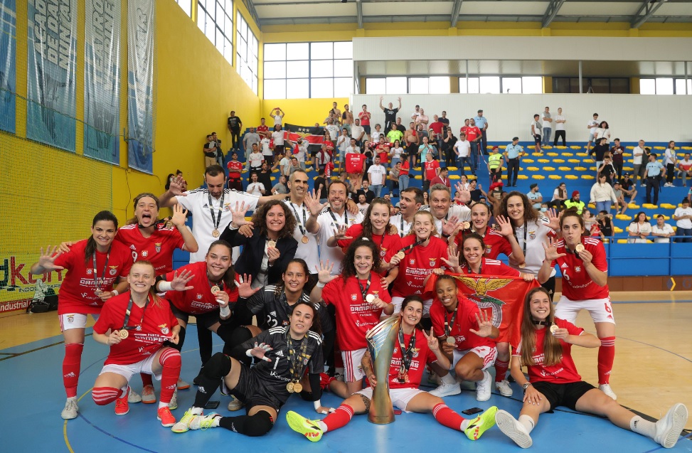 «Бенфіка» - чемпіон Португалії серед жіночих команд сезону 2021/2022 р. р. 