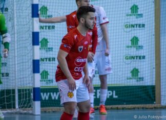 Офіційно: Олег Негела продовжуватиме виступати за «Ред Девілз»