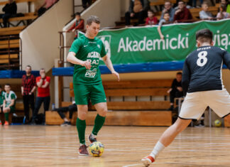 Офіційно: Євген Шутяк продовжить виступи за «Шльонськ»