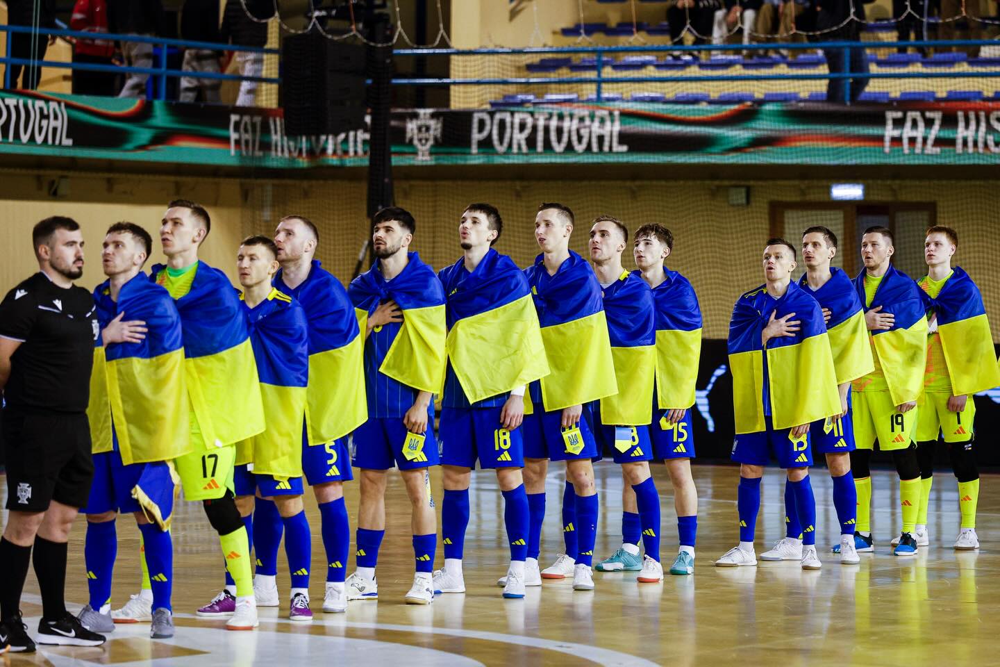 Збірна України перед початком товариського матчу проти Португалії. Фото: fpf.pt