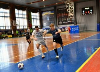 Перша ліга: «Фантом» переграв «Агромат» у битві лідерів + ВІДЕО