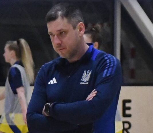 Олександр ЗОЛОТУХІН: «Є дівчата, котрі хочуть закріпитися в національній збірній»